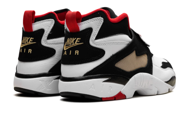 Nike Air Diamond Turf '49ers' Unisex Mid-Top Sneakers