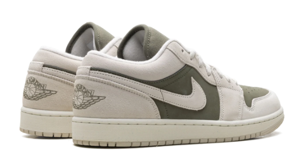 Air Jordan 1 Low SE Sneakers - Medium Olive/Sail