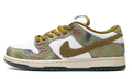 Nike SB Dunk Low Sneakers - Alexis Sablone Chameleon